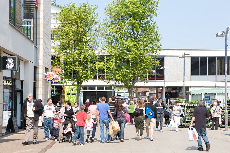 Willow Place & Corby Town Shopping - Picture 4