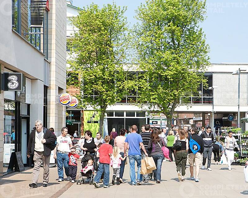 Willow Place & Corby Town Shopping - Picture 4