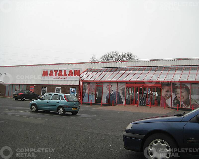 Stadium Way - Matalan - Picture 1