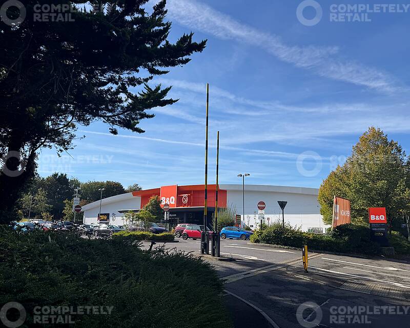 Winchester Road, Basingstoke - Picture 2026-02-24-11-36-59