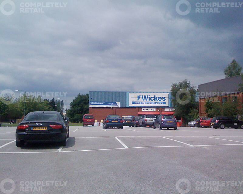 Queens Drive - Wickes - Picture 1