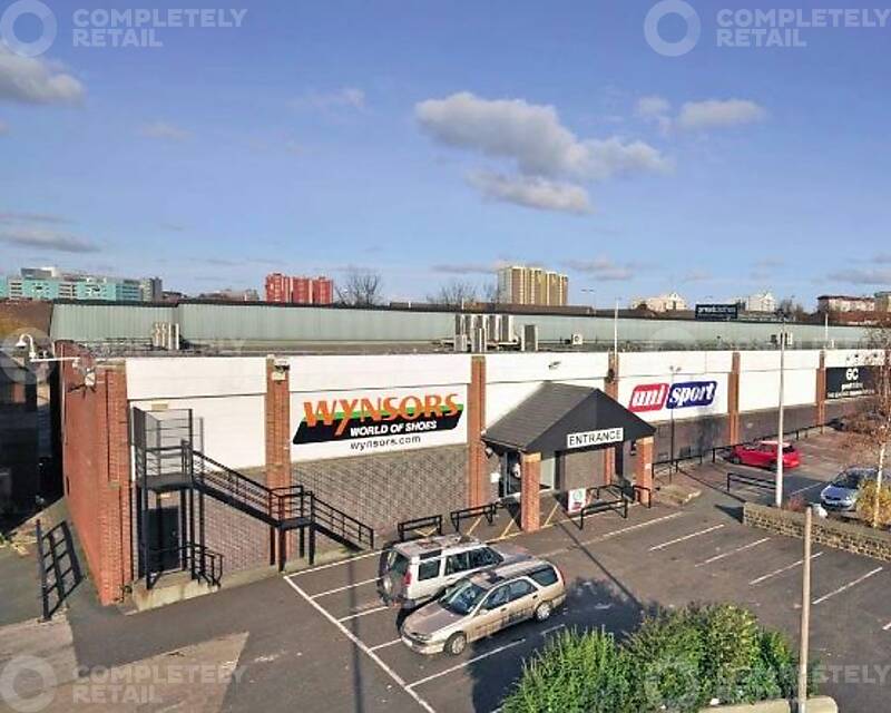 Leeds Retail Park - Picture 1