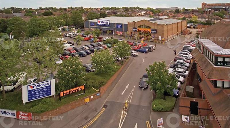Harefield Road - Wickes - Picture 1