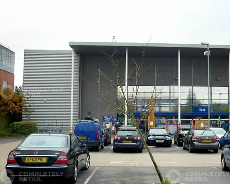 Western Road - Wickes - Picture 1