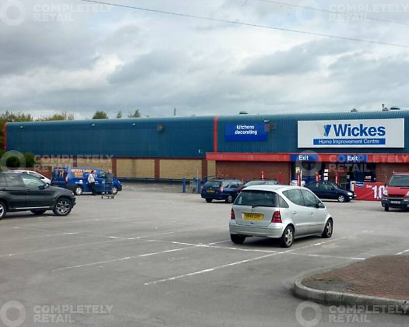 Manchester Road - Wickes - Picture 1