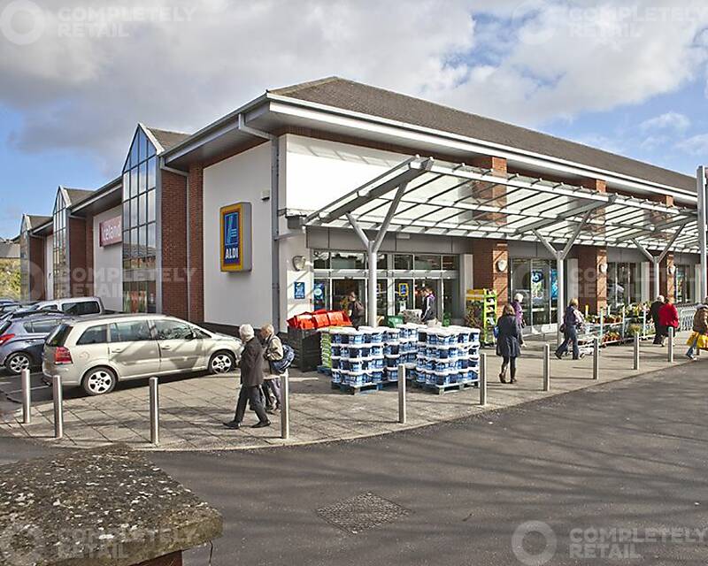Alphington Road Retail Park - Picture 3