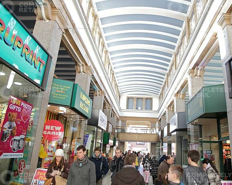 Guildhall Shopping Centre - Picture 4